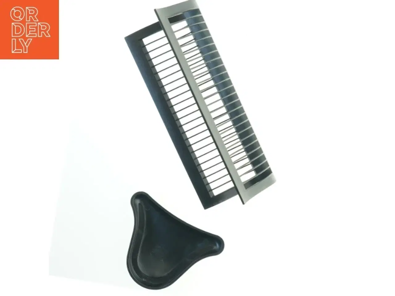 Billede 4 - CD-holder / stativ (str. 36x16x13 cm)
