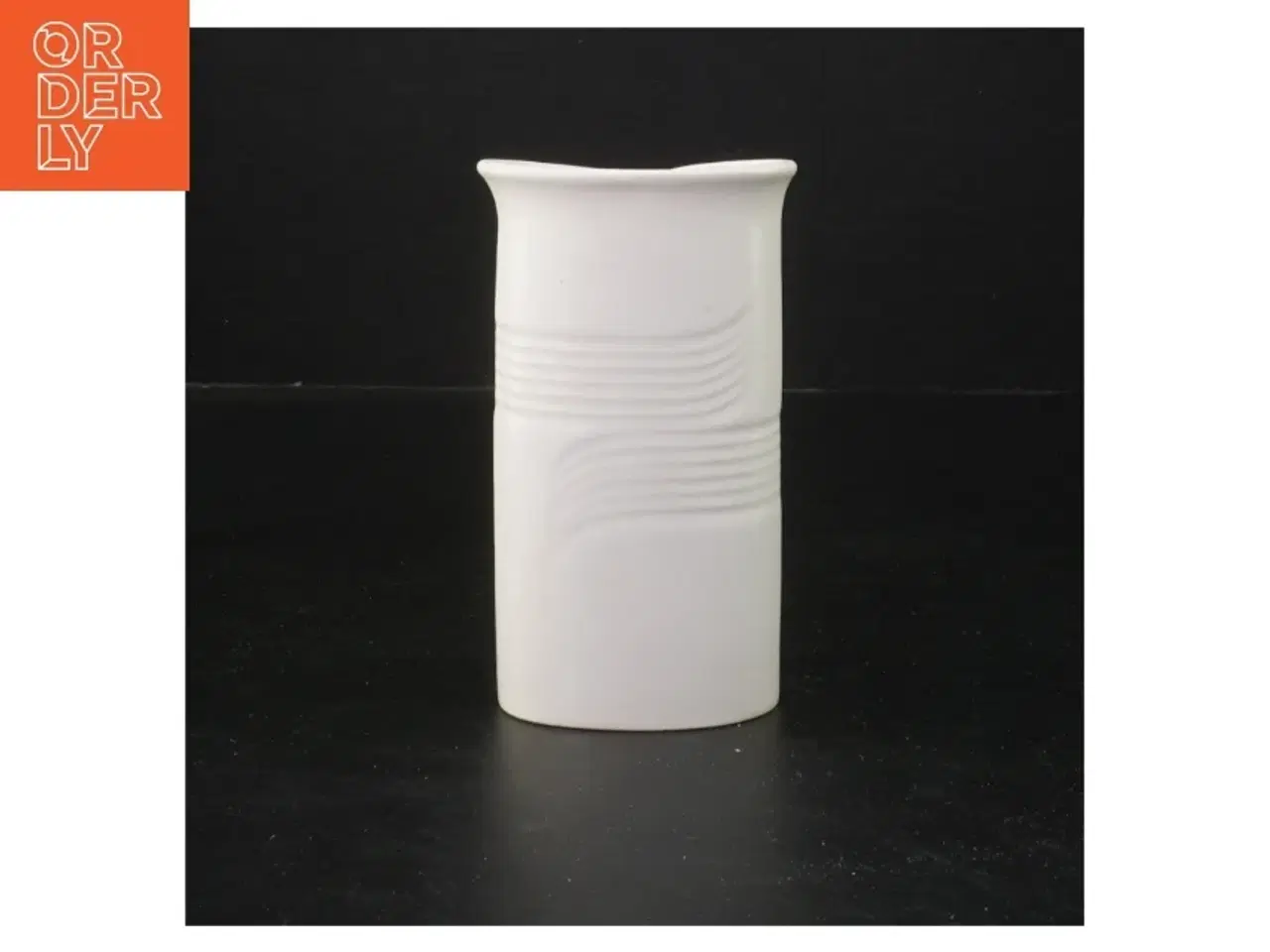 Billede 2 - Lille porcelænsvase fra Søholm (str. 13 cm)