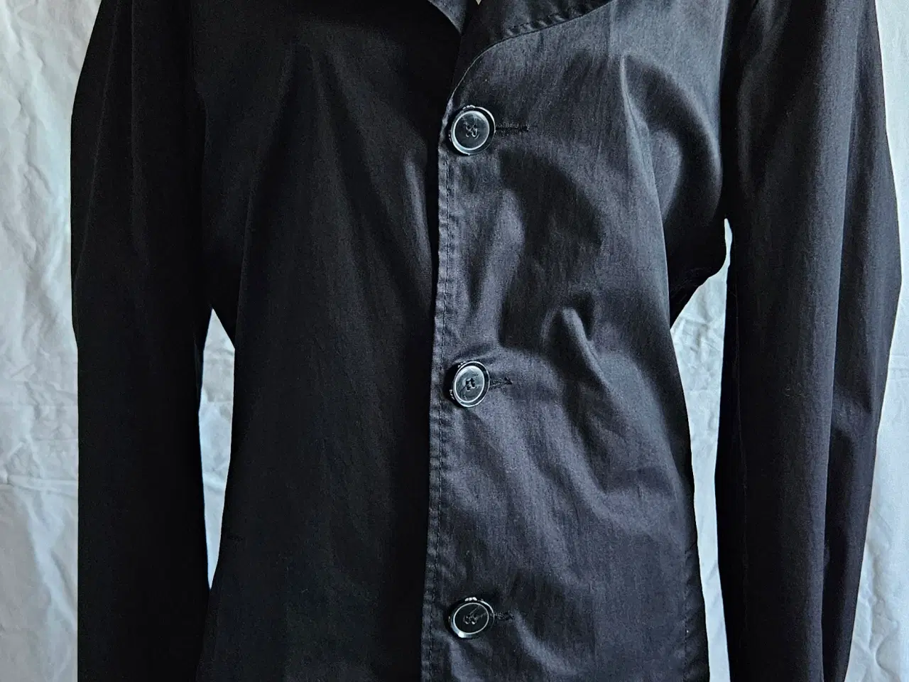 Billede 1 - Sort Herre Trenchcoat Str.XL