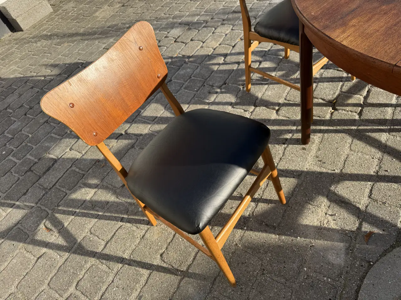 Billede 2 - Retro Teak Spisebord m. Butterfly-udtræk + 4 Match