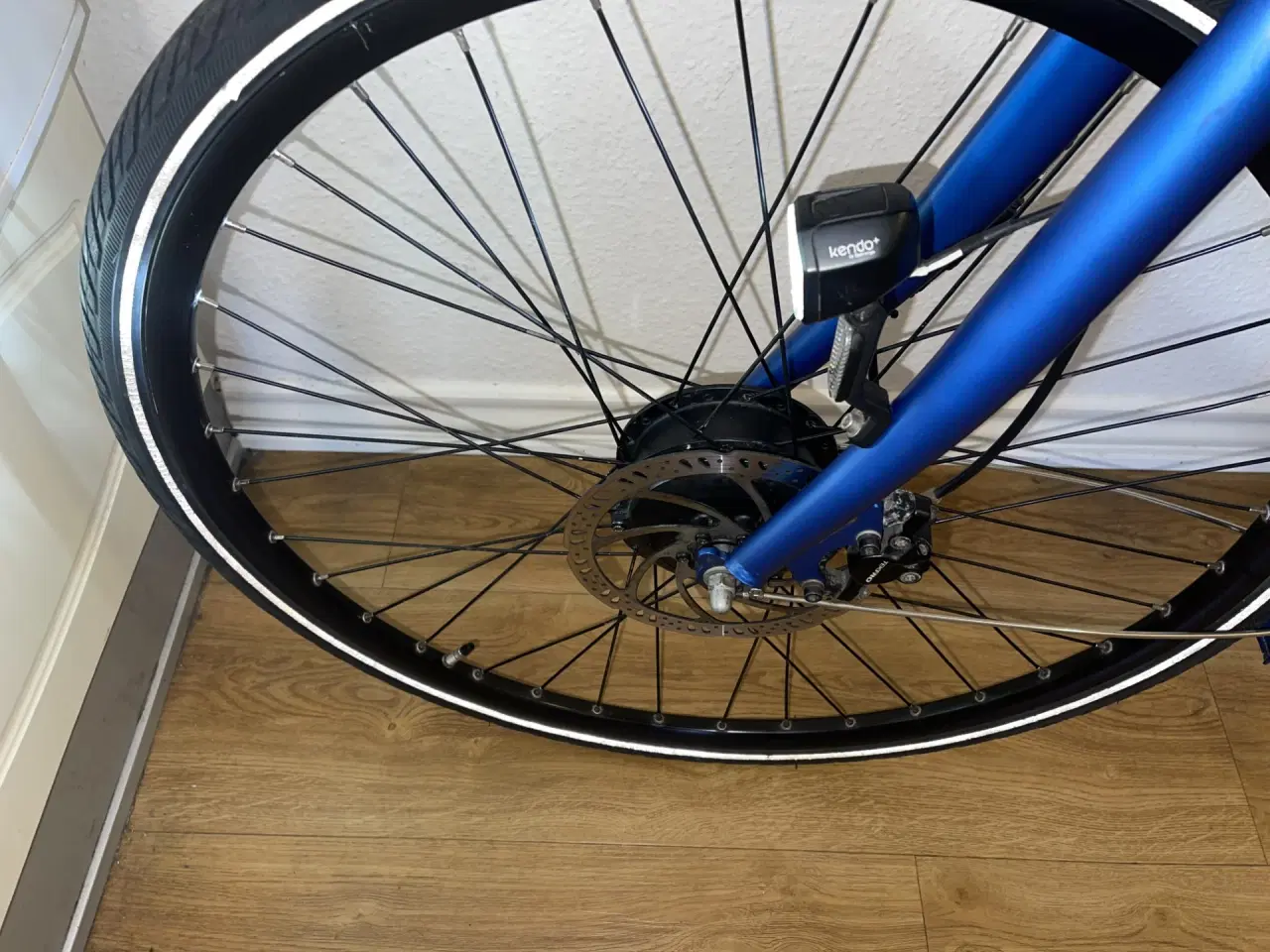 Billede 3 - flot winther superbe dame elcykel 28" 7 gear.