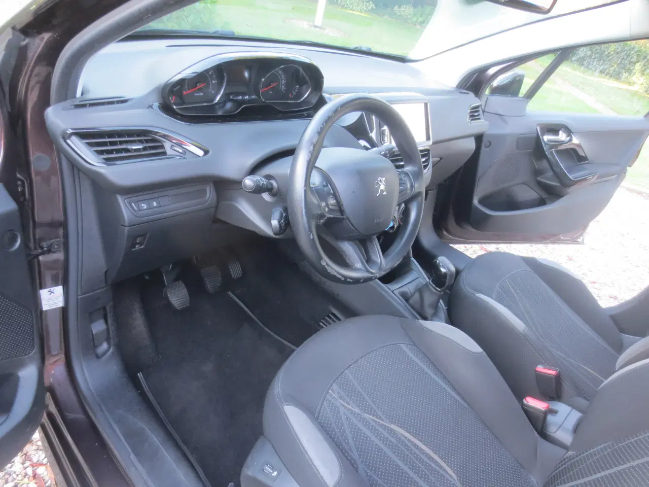 Billede 17 - Peugeot 208 1.4 i 95 Hk. År 2012. 