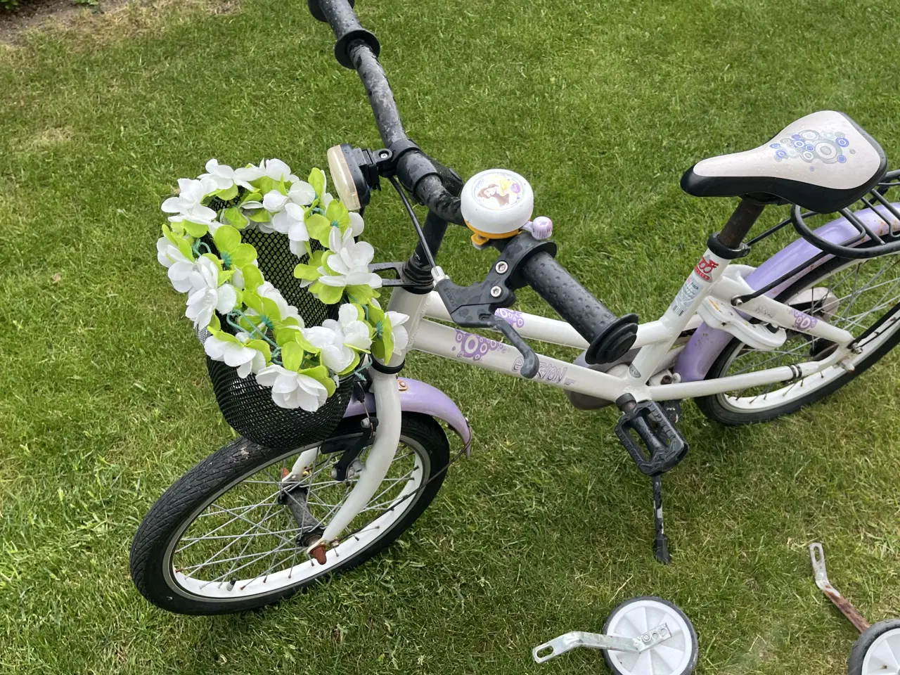 Billede 1 - 18” pigecykel m. Støttehjul sælges