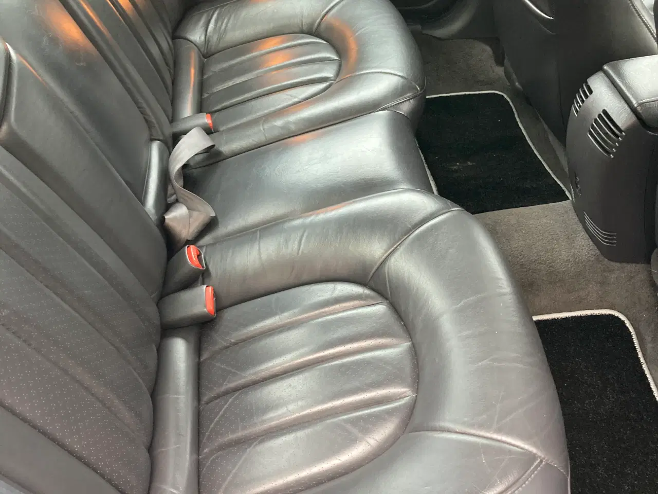 Billede 5 - Chrysler 300M – Masser af bil for pengene! 