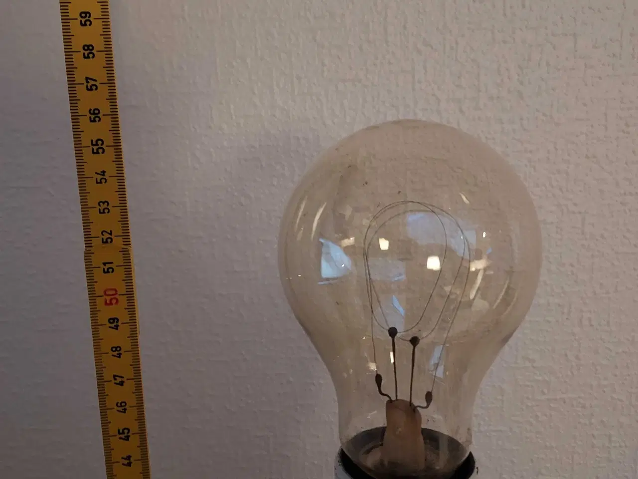 Billede 7 - Lampe,  opsats og 2 lysestager 