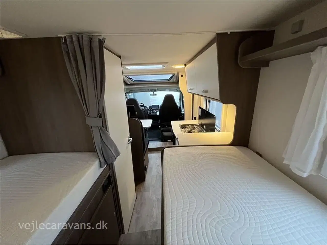 Billede 11 - 2025 - Carado V337 PRO+