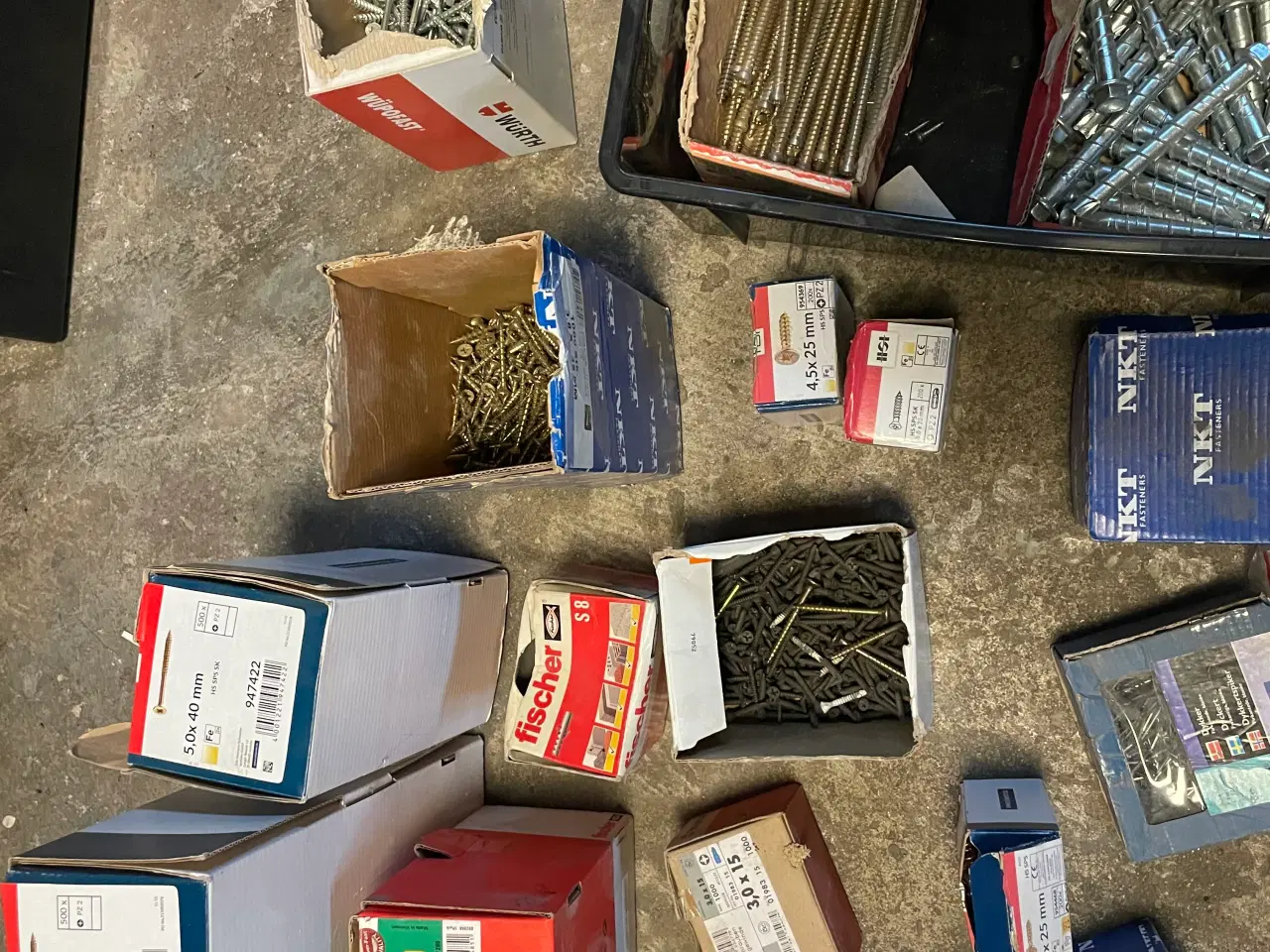 Billede 3 - Div. Skruer,rawlplugs, søm