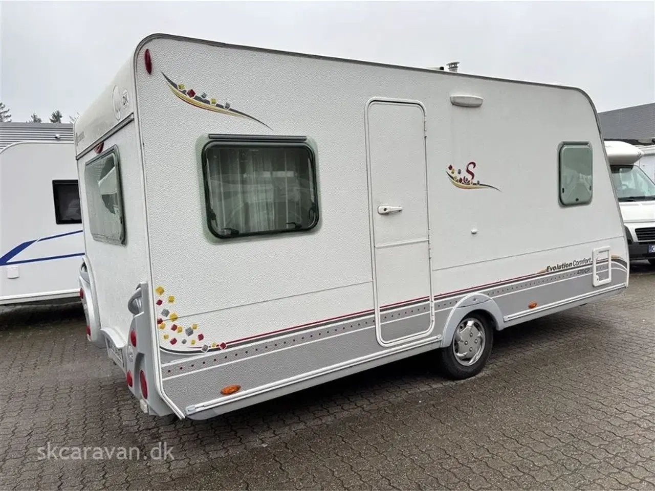 Billede 2 - 2009 - Sterckeman Evolution Comfort 475 CP MEGET Pæn og velholdt campingvogn