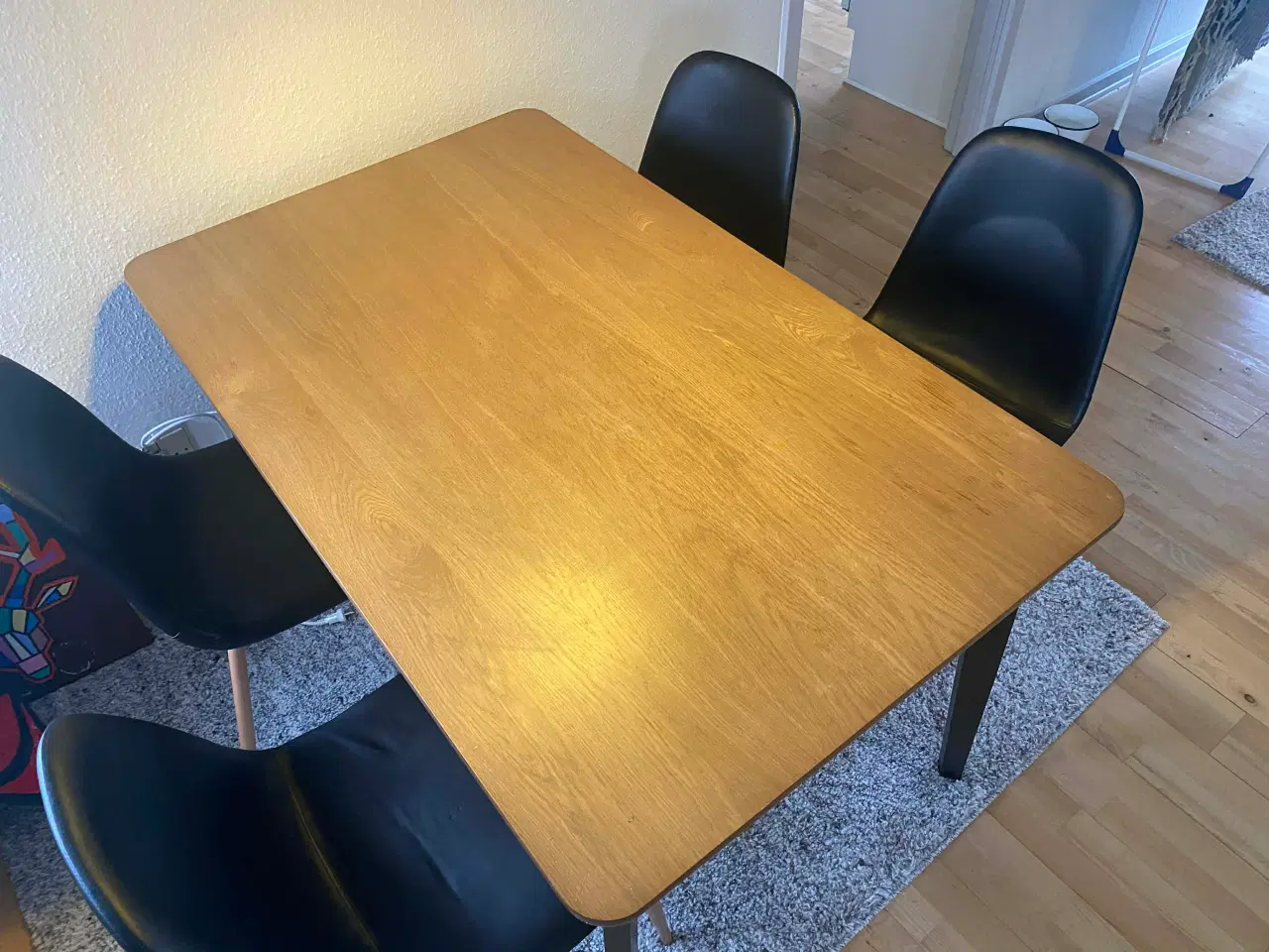 Billede 4 - Spisebord med stole 