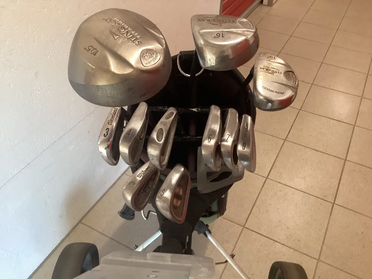 Billede 1 - Golfsæt  vogn,bag,køll/jern billig start
