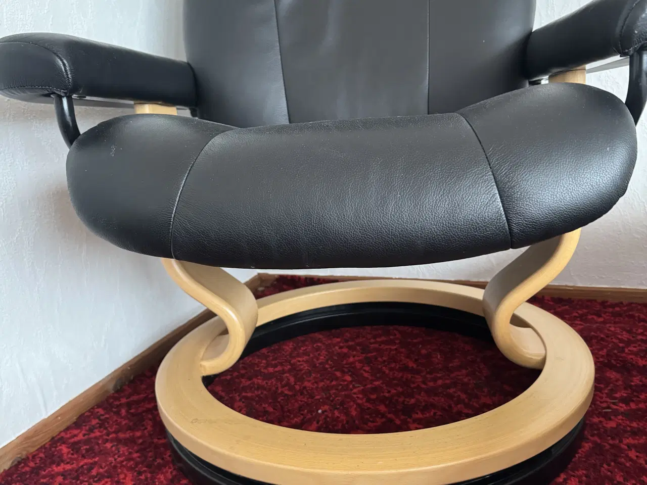 Billede 4 - Stressless lænestol med fodskammel 