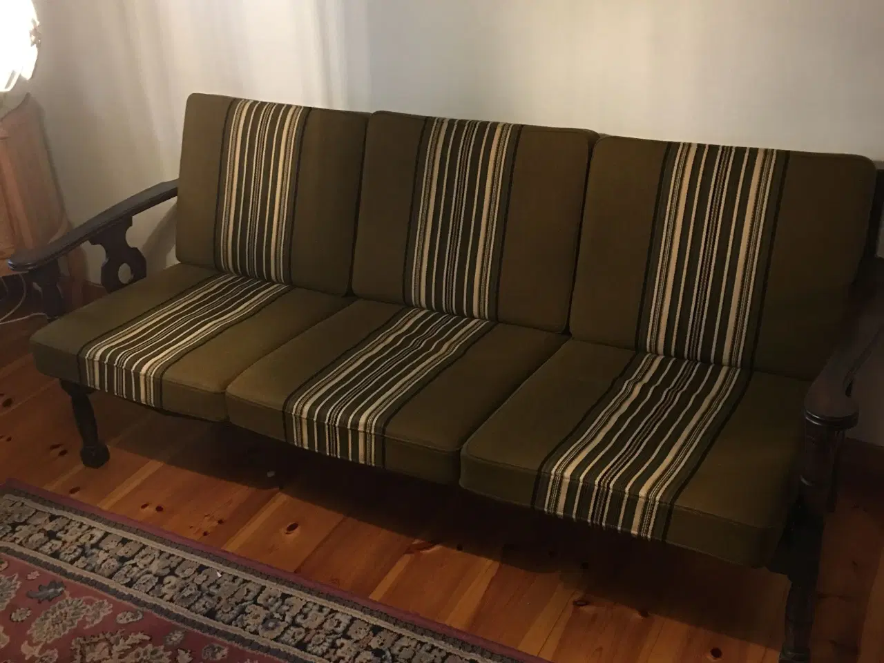 Billede 2 - 3pers. Sofa og 2 lænestole gives væk