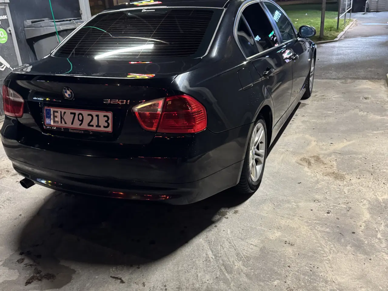 Billede 1 - Bmw e90 320 rigtigt billig ift til hvor fin den er