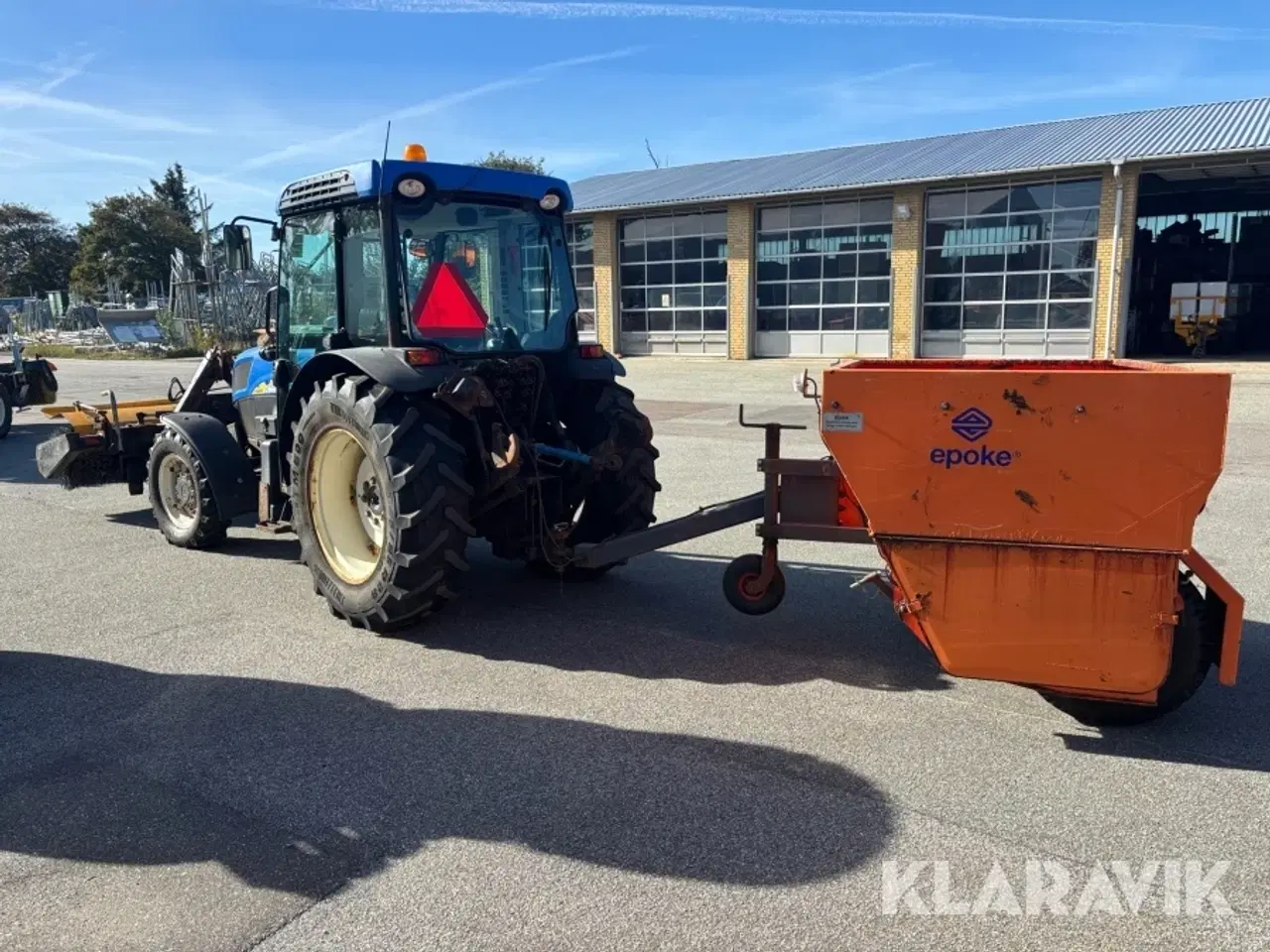 Billede 7 - Traktor New Holland T4050F 4WD med tilbehør