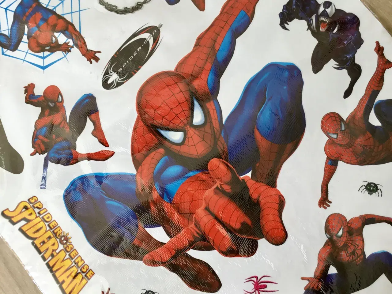 Billede 3 - Spiderman wallstickers med Spiderman 