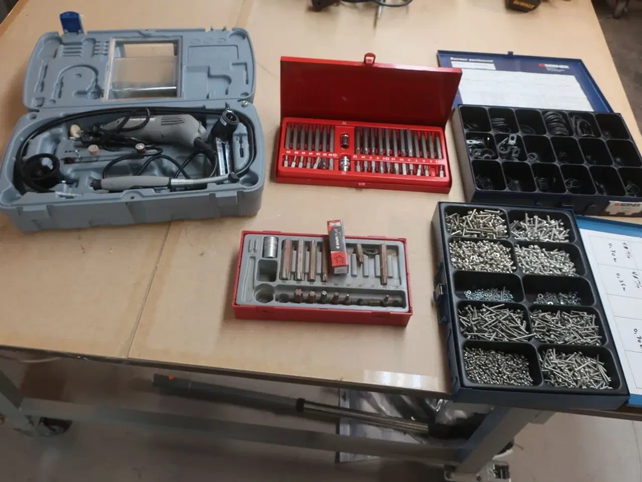 Billede 1 - Skruer, dremel, bitz, gummiringe