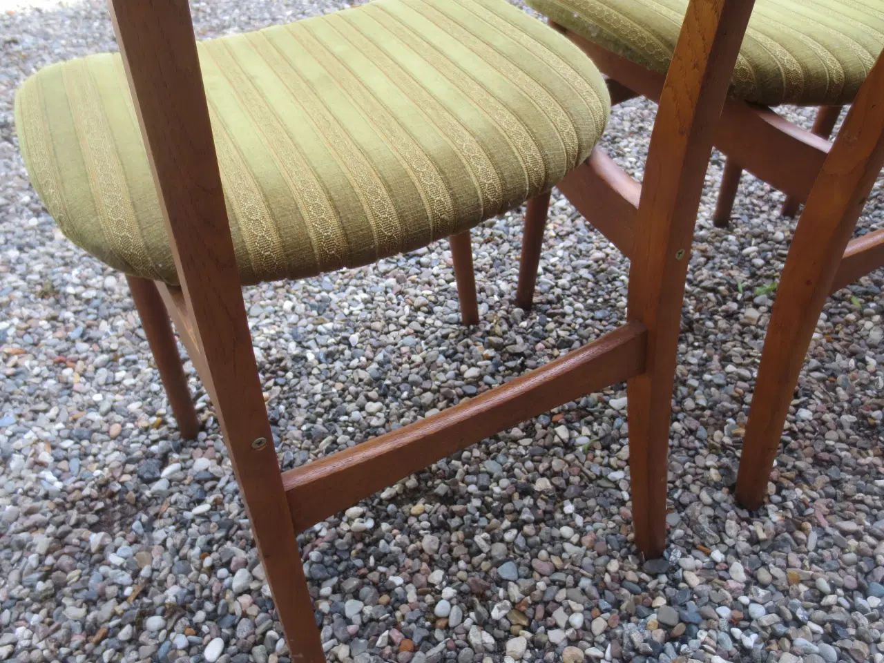 Billede 5 - 4 stk Teak Spisestuestole med Grøn stof 
