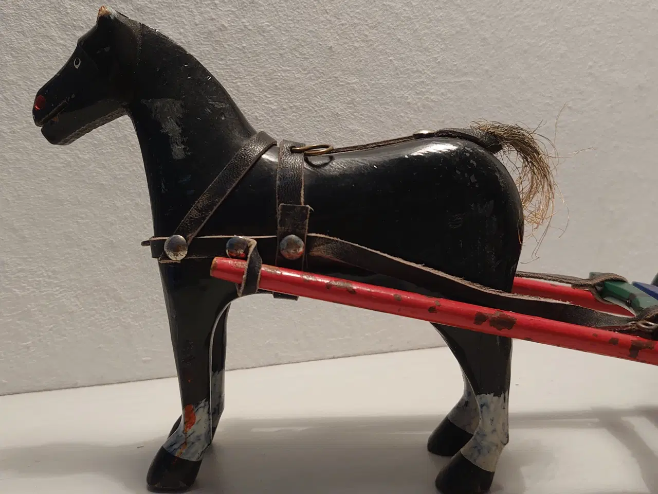 Billede 2 - Fængselslegetøj?Såvogn trukket af hest. 1940´erne.