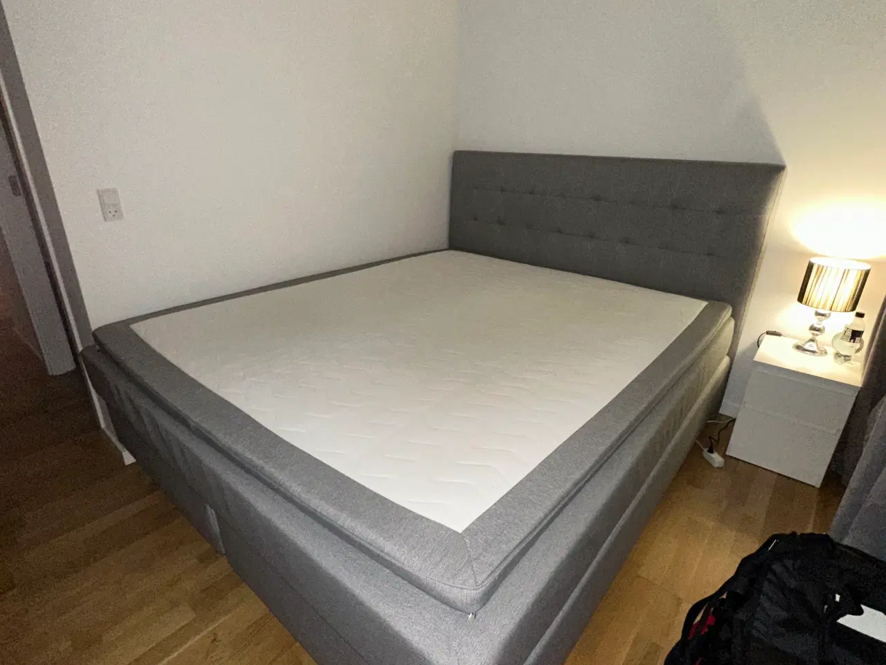 Billede 2 - Jysk Kontinentalseng 180x210 cm Grå Stof
