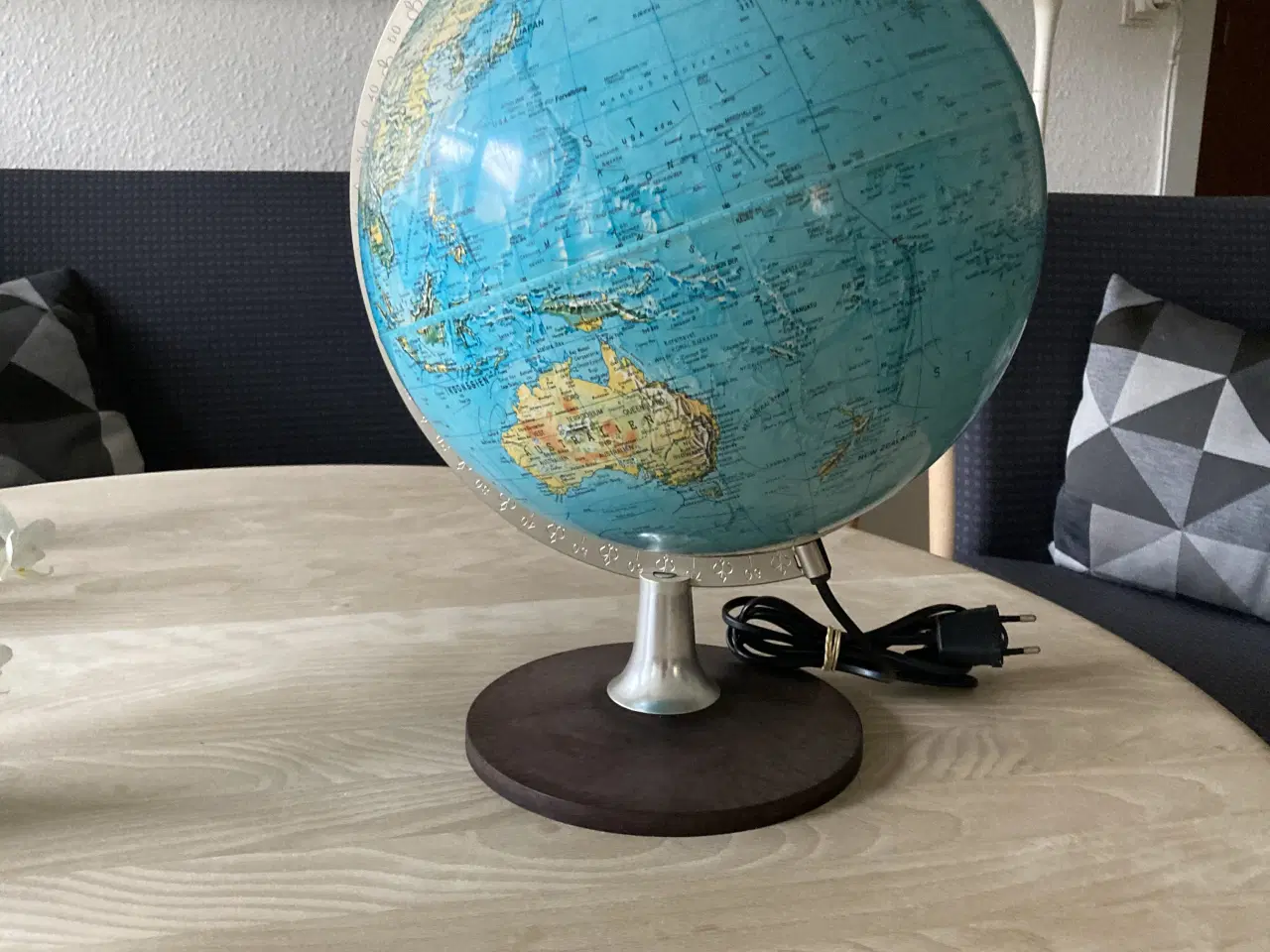 Billede 2 - Globus. 