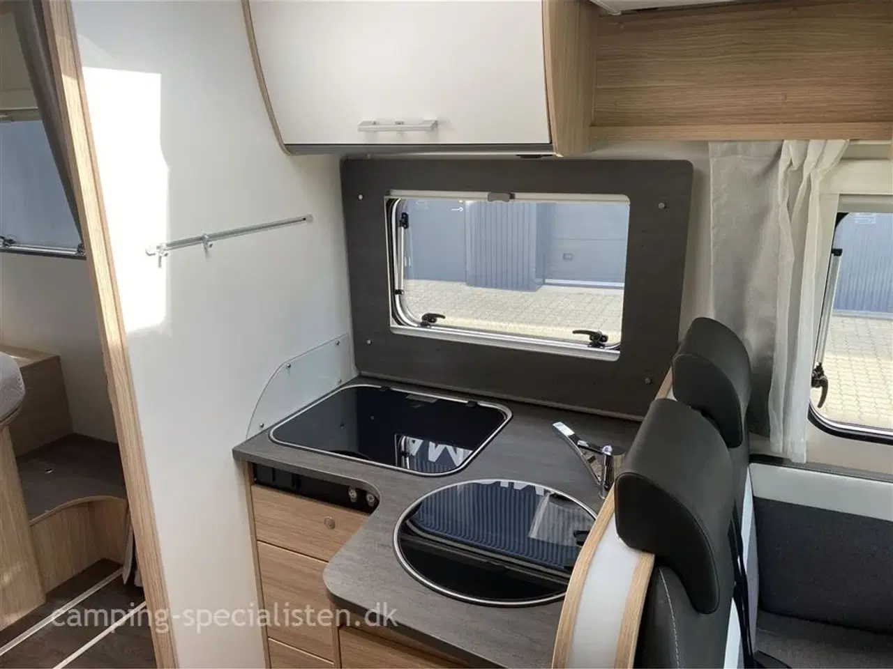 Billede 9 - 2021 - SunLight T 69 L   Flot  Autocamper fra SunLight  model 2021 kan nu Ses hos Camping-Specialisten.dk