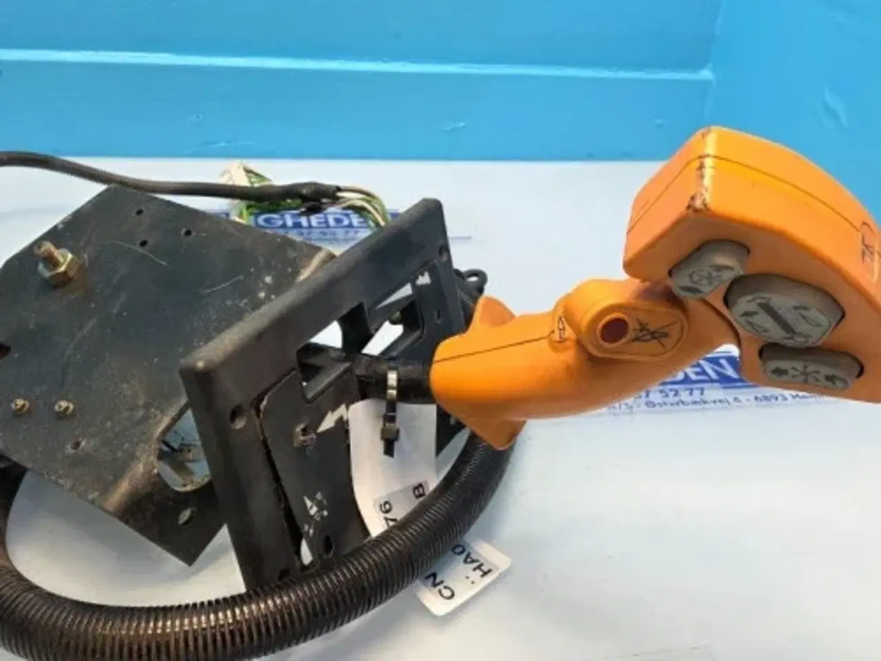 Billede 2 - New Holland TX68 Kørehåndtag 84017717