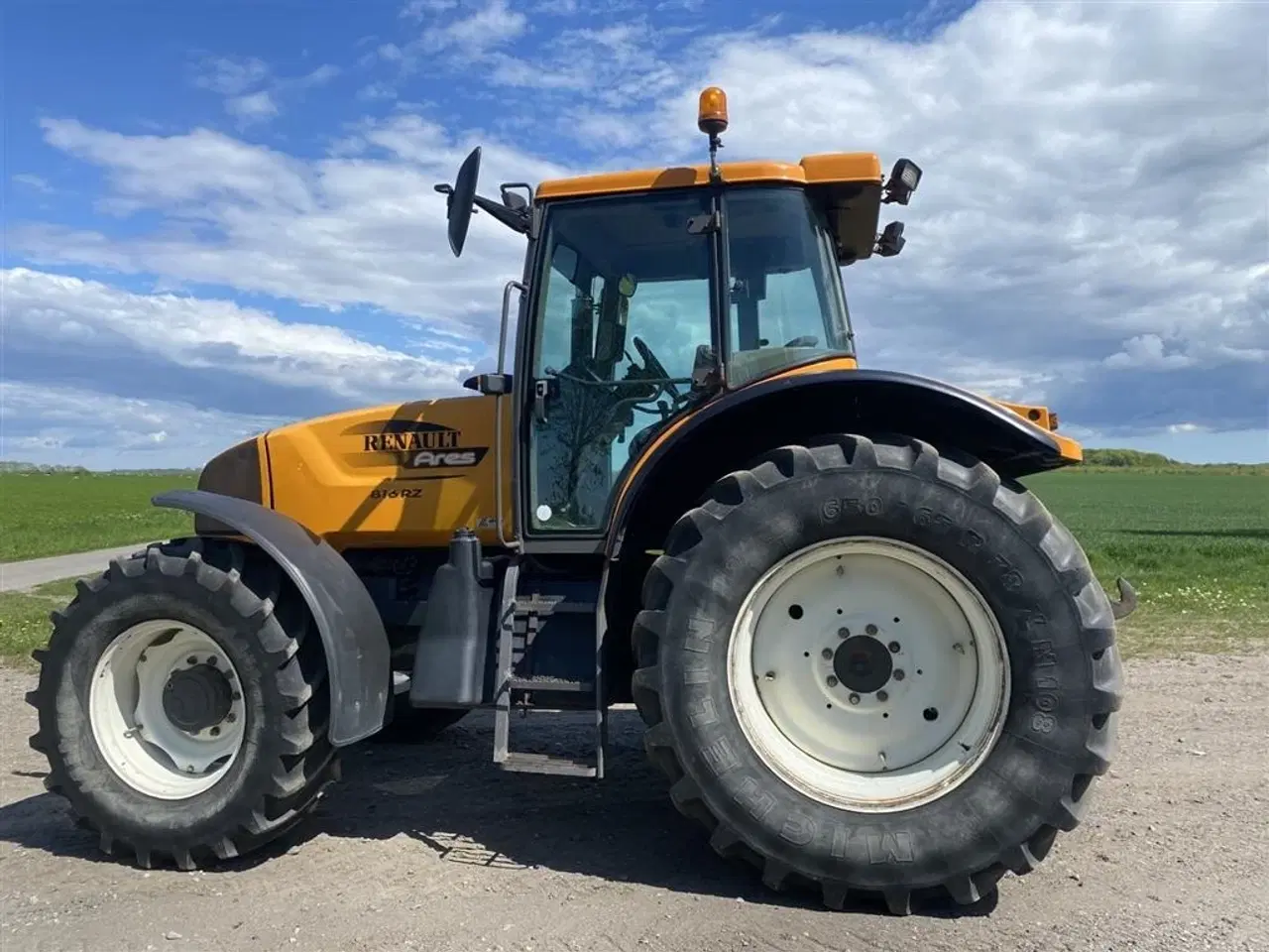 Billede 9 - Renault Ares 816 kun kørt 6.360 timer. Utrolig velholdt.