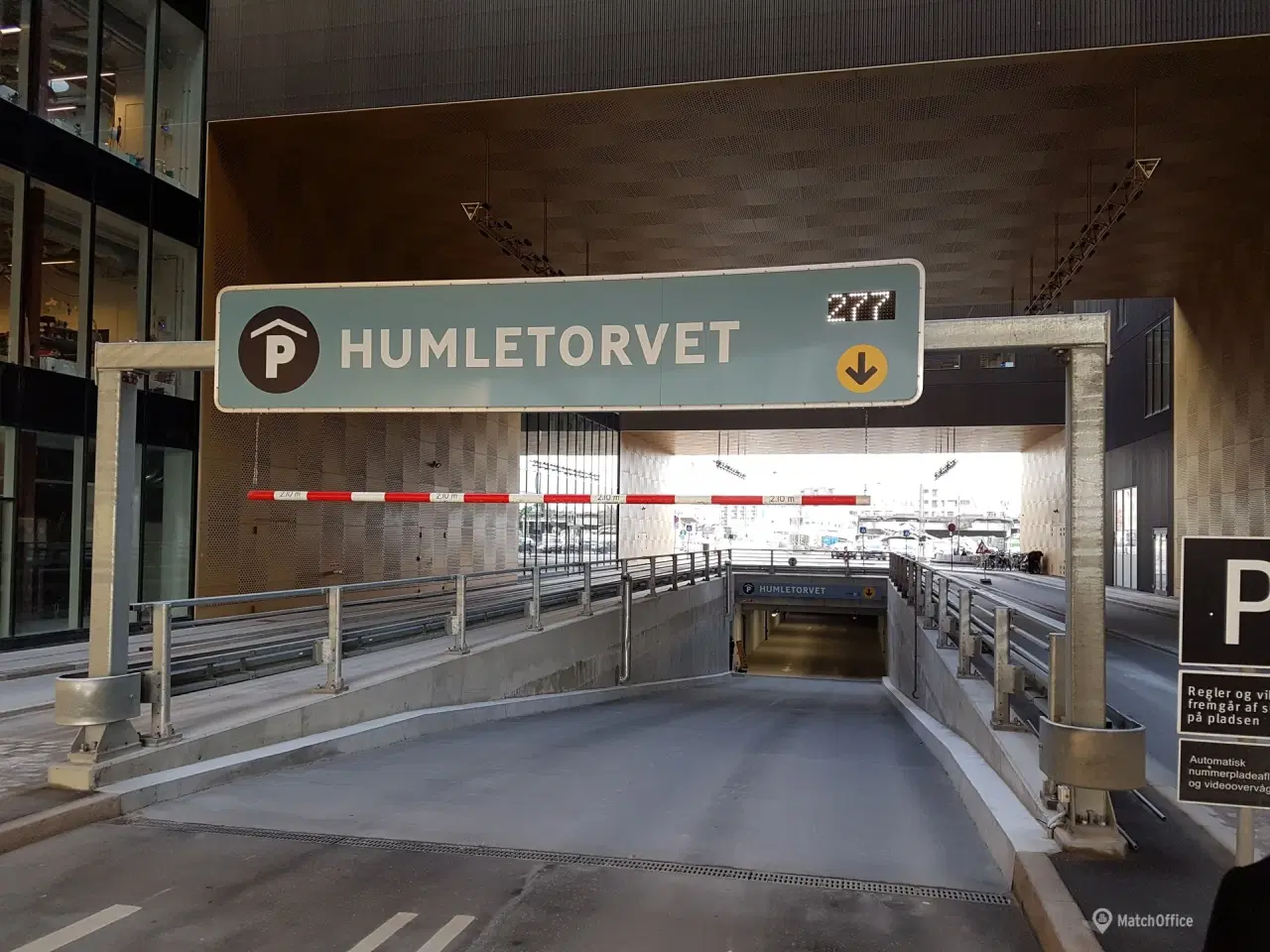 Billede 2 - Parkering ved Humletorvet P-kælder