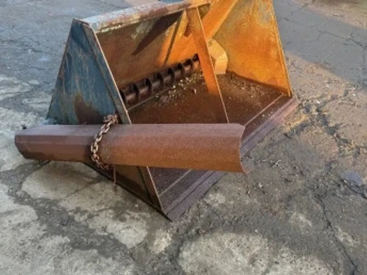 Billede 4 - Skovl med bundsnegl