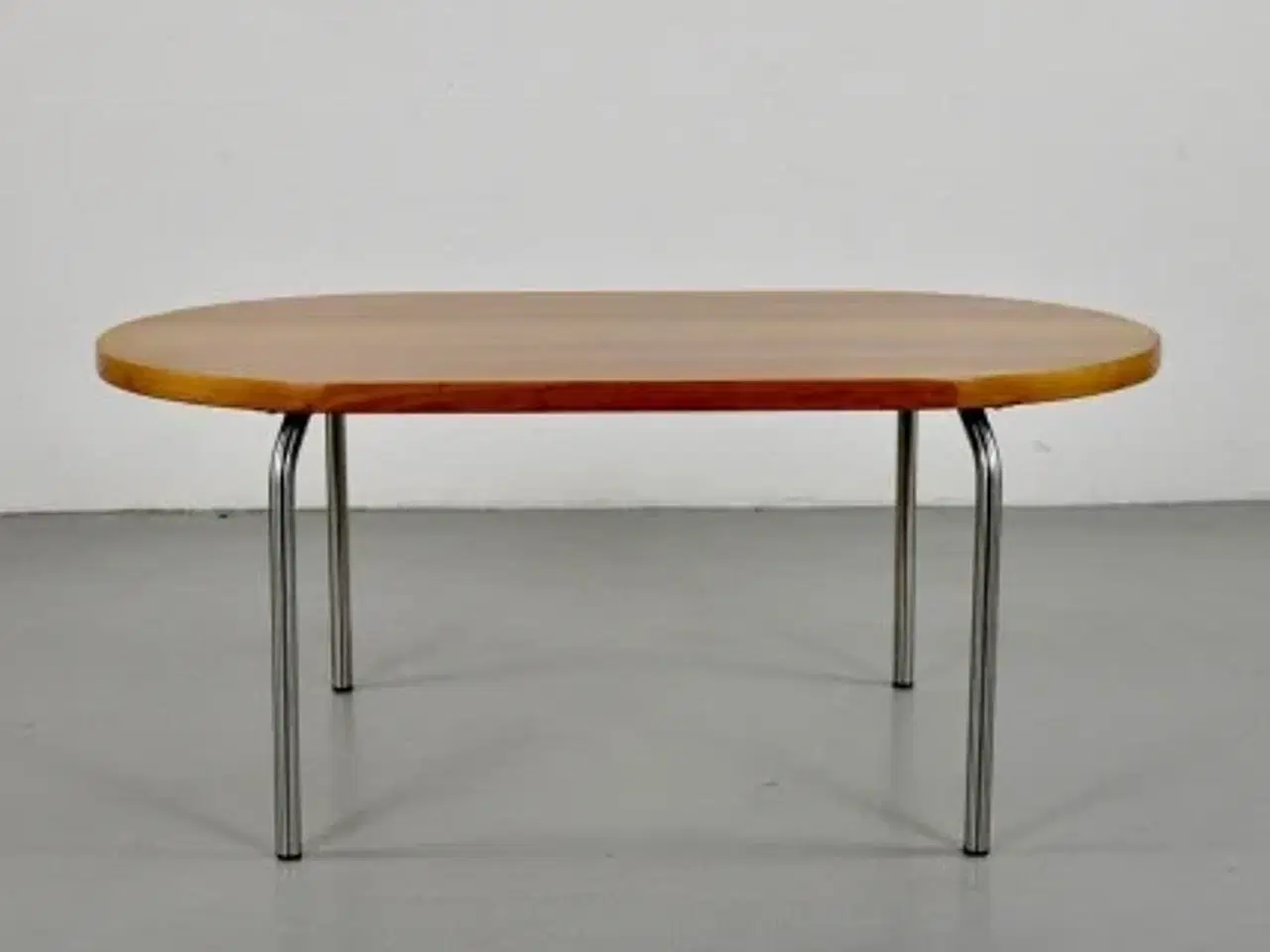 Billede 2 - Sofabord med oval plade i kirsebær