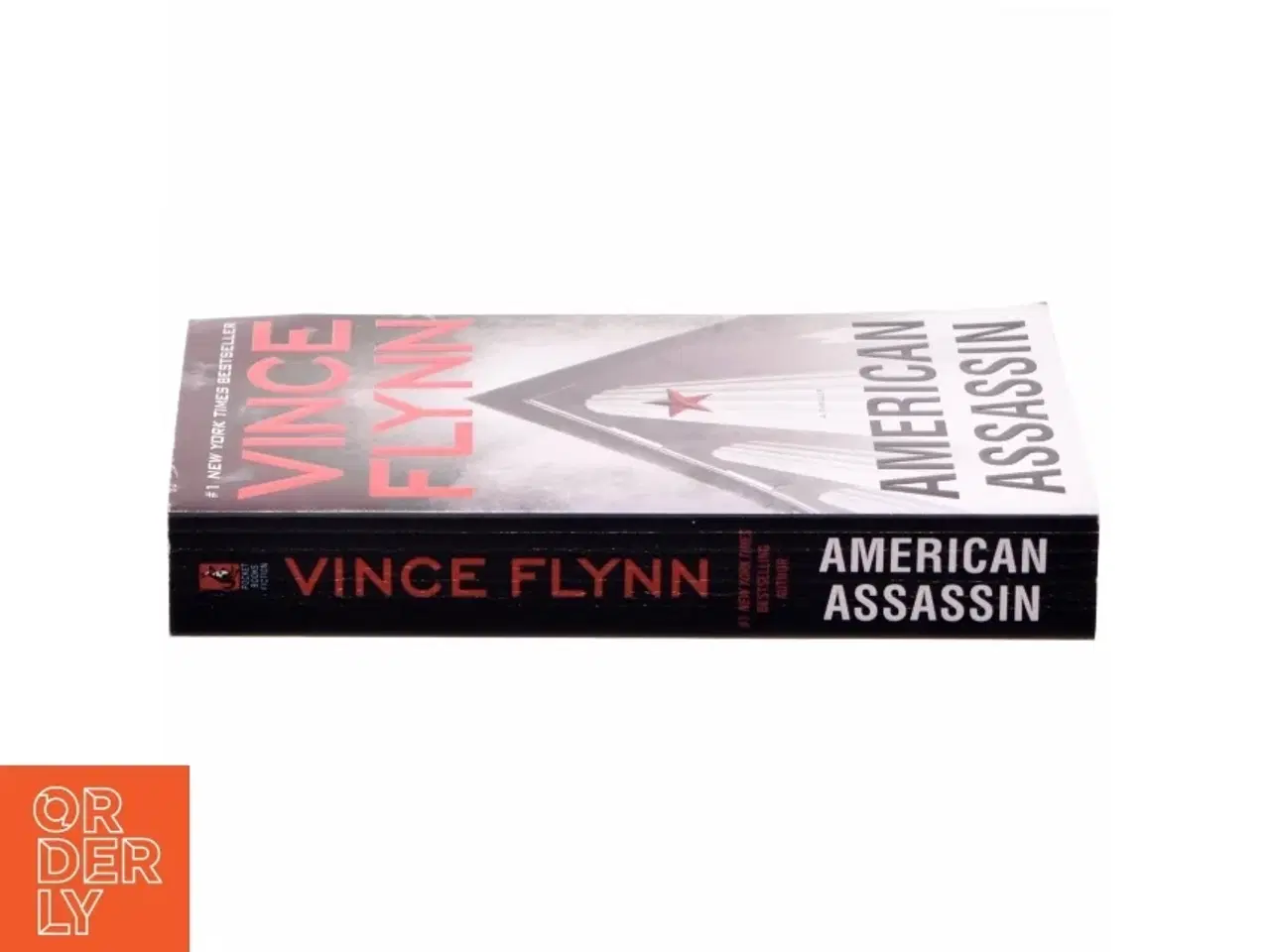 Billede 2 - American Assassin af Vince Flynn (Bog)