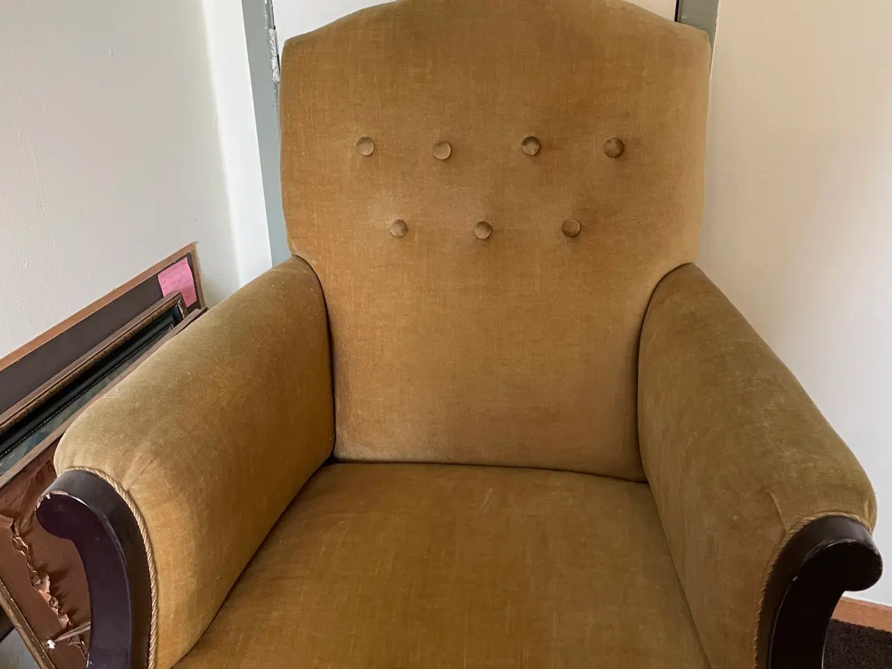 Billede 5 - Møbelsæt med sofa, lænestol, 4 stole, rundt bord 
