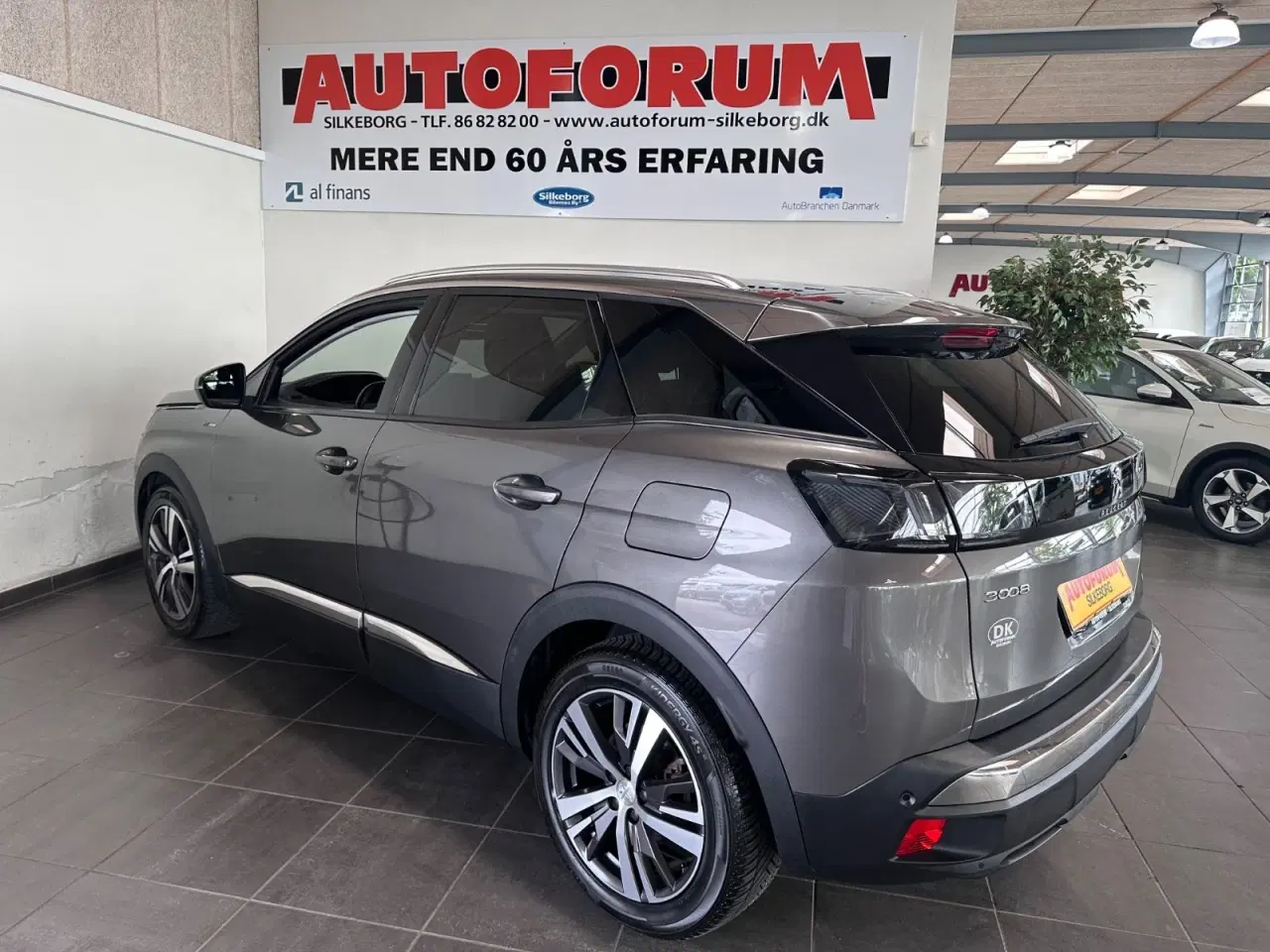 Billede 17 - Peugeot 3008 1,6 Hybrid Allure Pack EAT8 Van