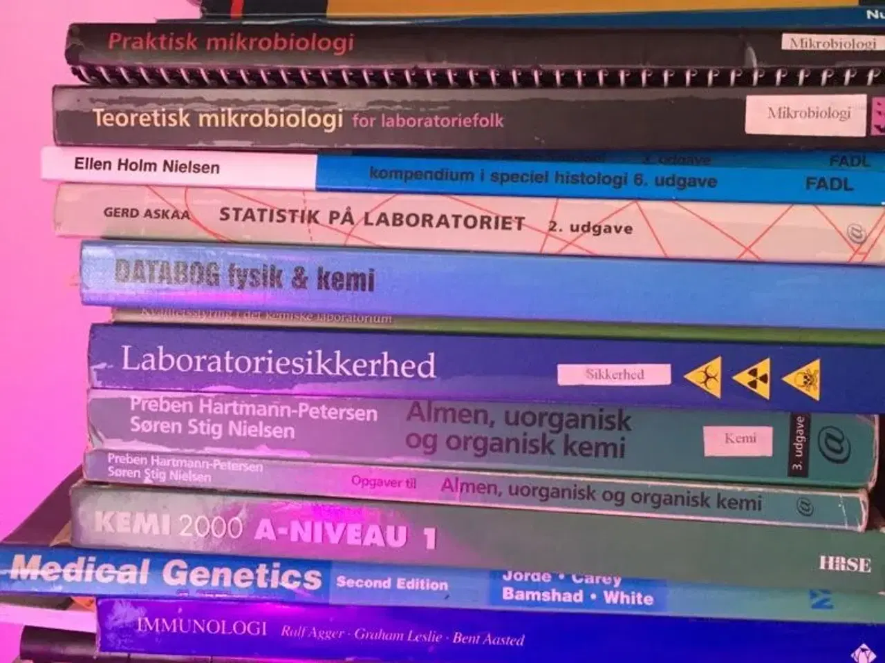 Billede 1 - Bioanalytiker/laborant bøger