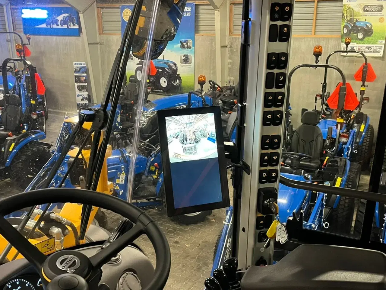 Billede 8 - Volvo L 70 H H2 BEMÆRK MED GARANTI FRA VOLVO FREM TIL DEN 30.11.2026. AGRICULTURE DK-maskine med lang arm, Co-Pilot & med 750mm Michelin MEGA X BIB hjul.