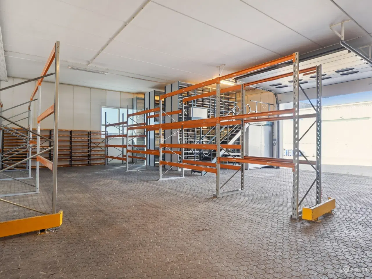 Billede 4 - Stort lager m. port og kontor i stueplan på Avedøreholmen 84