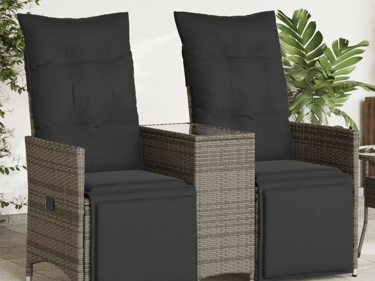 Billede 1 - 2-personers havesofa med bord og lænefunktion polyrattan grå