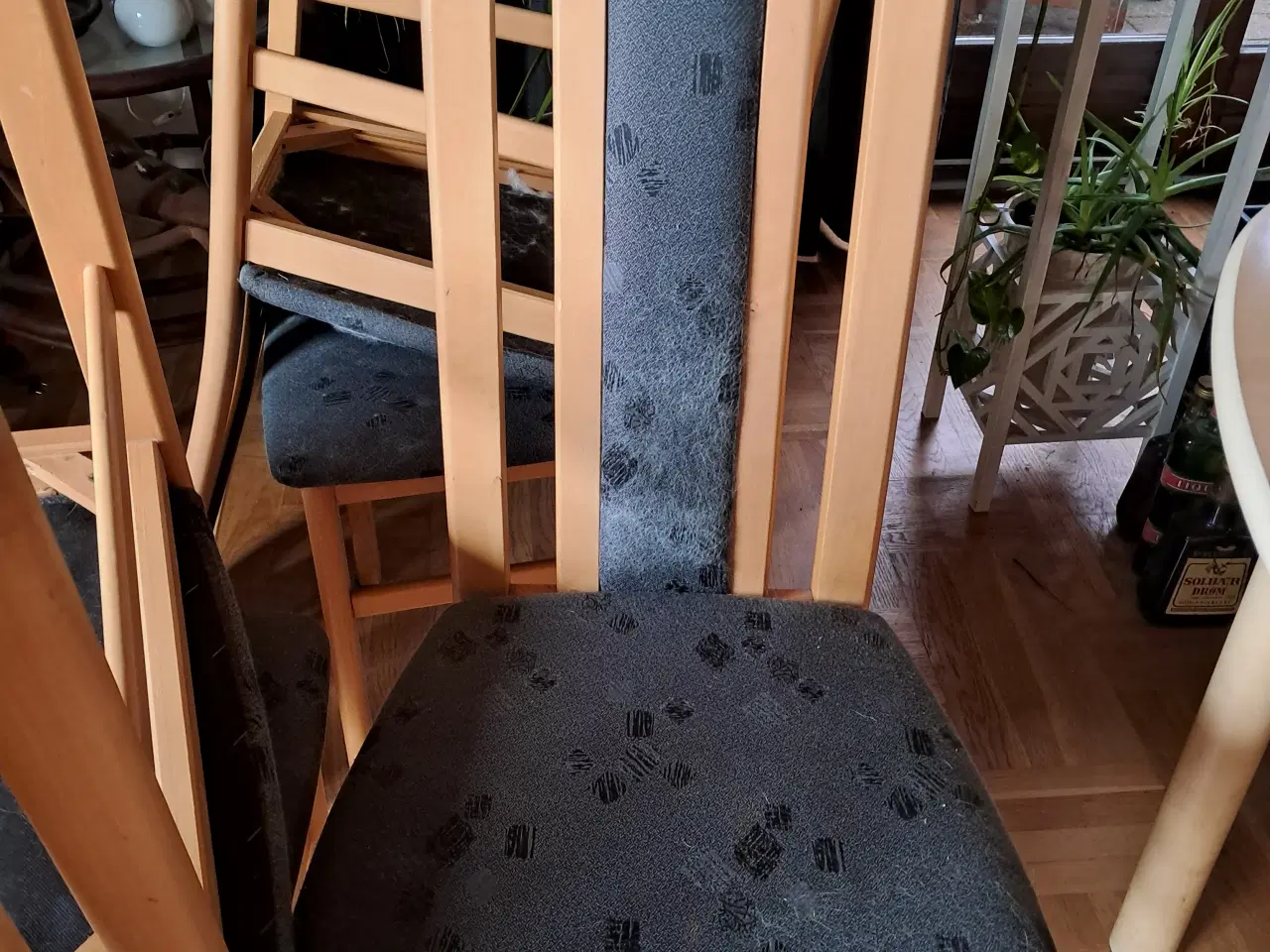 Billede 2 - Spisebord med 6 stole