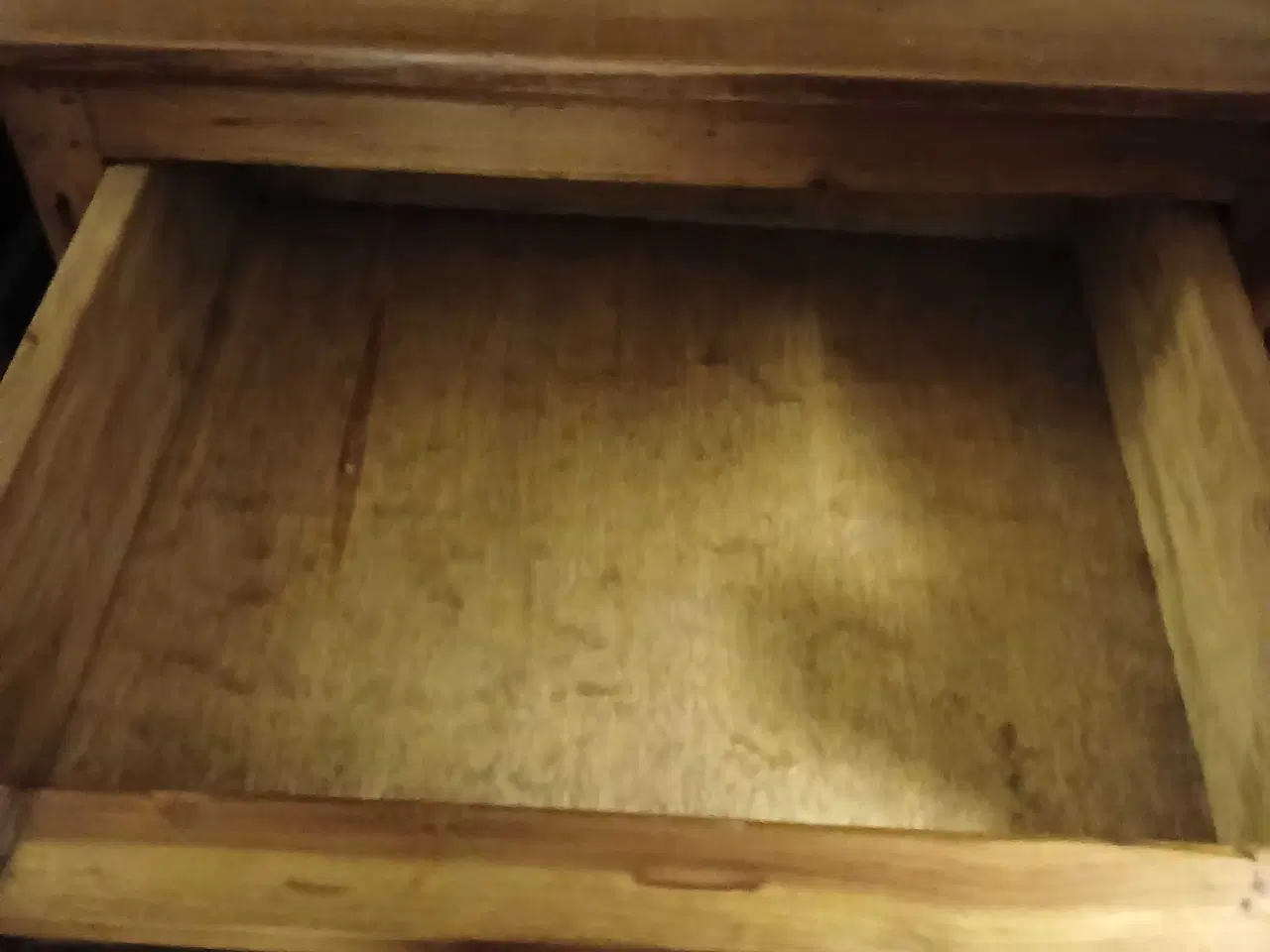 Billede 4 - Kommode bali. Bud modtages