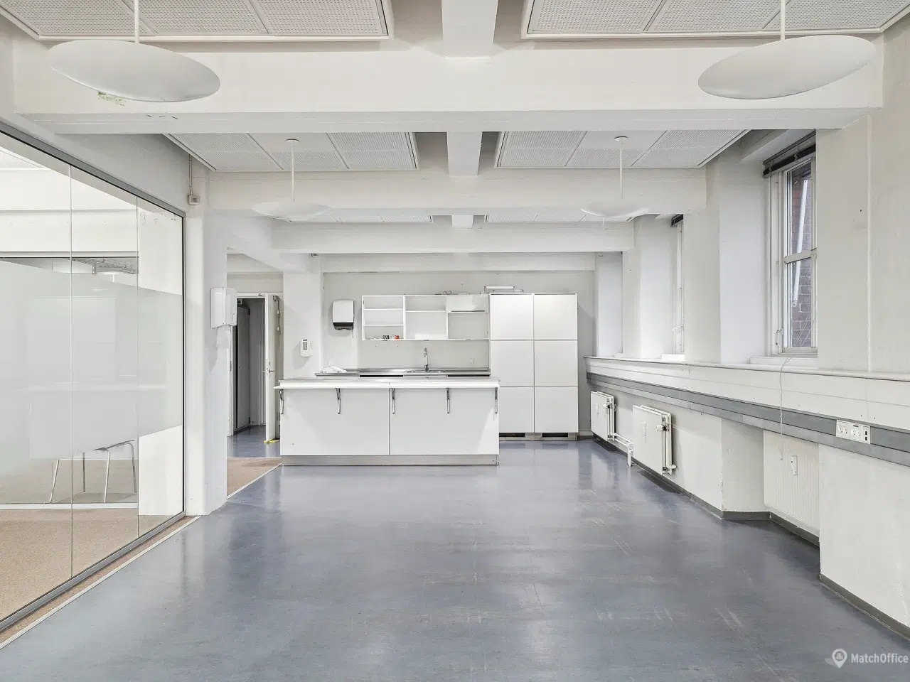 Billede 1 - Otto Busses Vej 7 – 1. sal – super til kontor med mindre lager / produktion