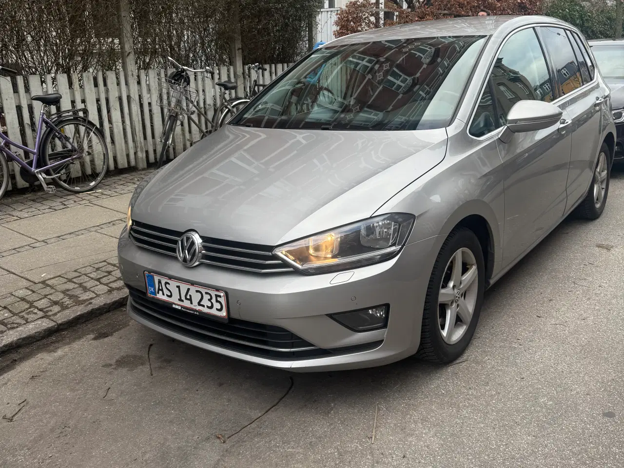 Billede 1 - Velholdt Bil