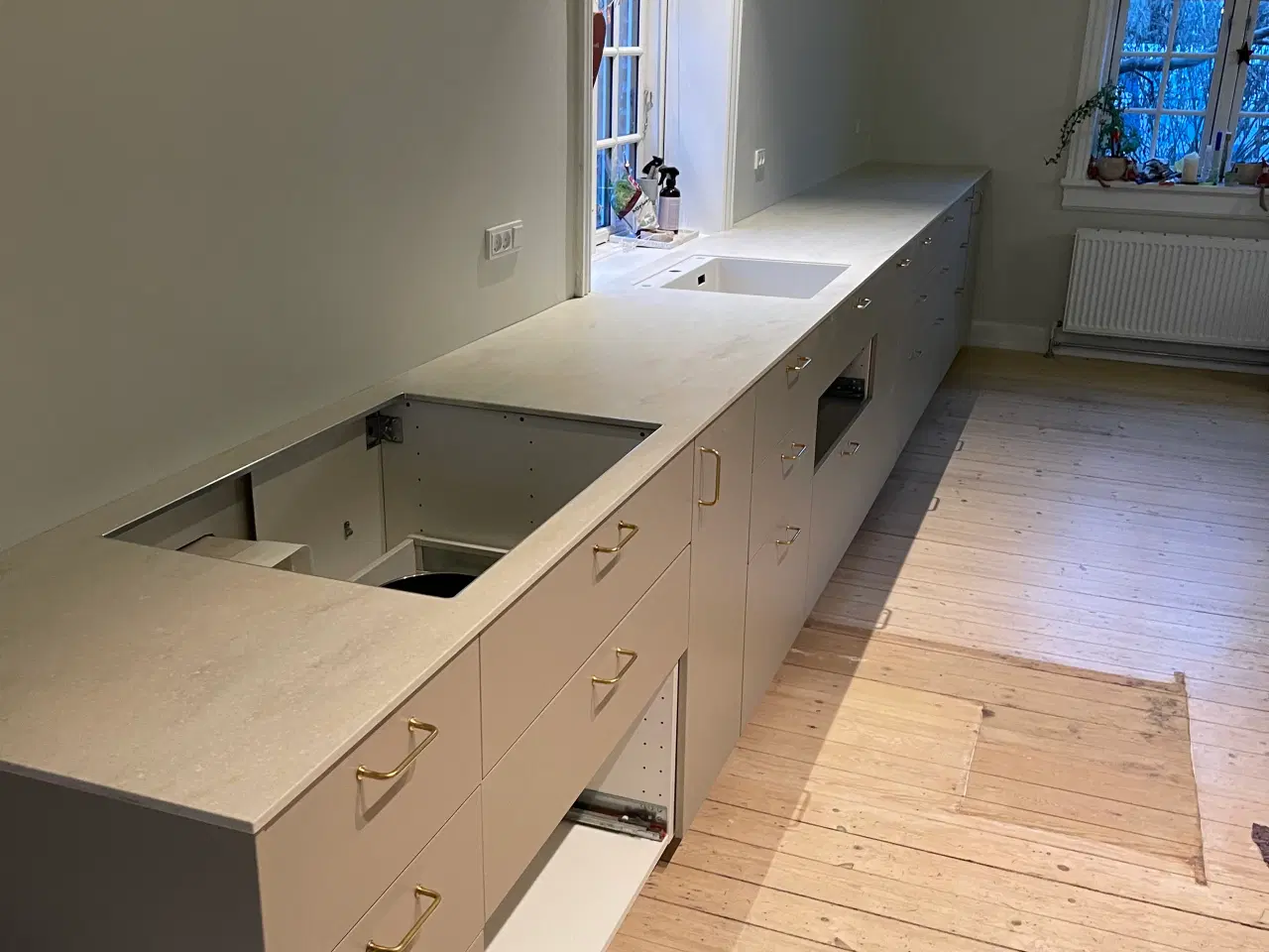 Billede 3 - Bordplader i Corian®️ og Kerrock®️