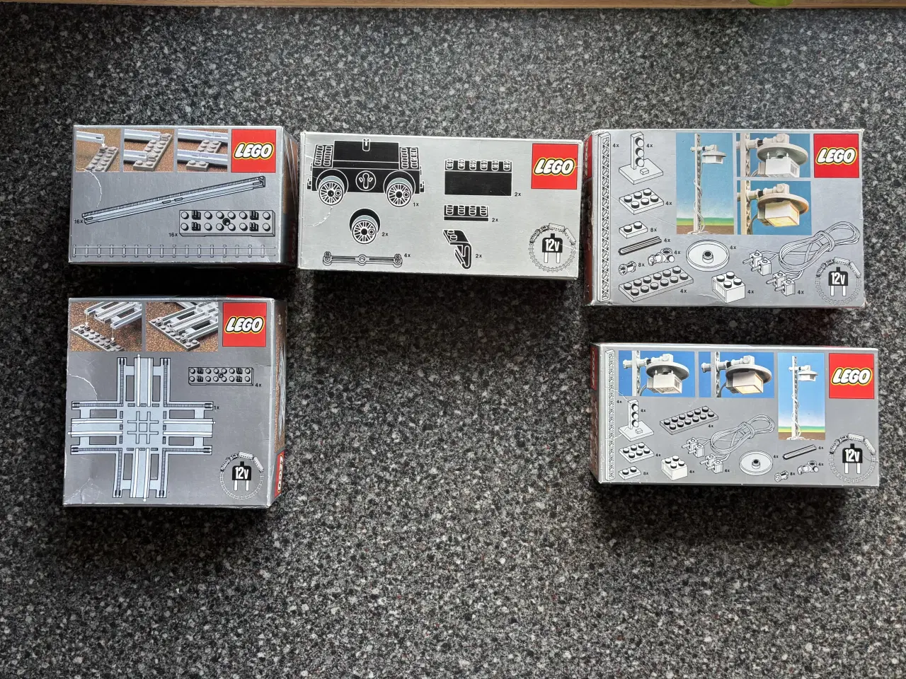 Billede 2 - Forskellige LEGO til tog 12 V 