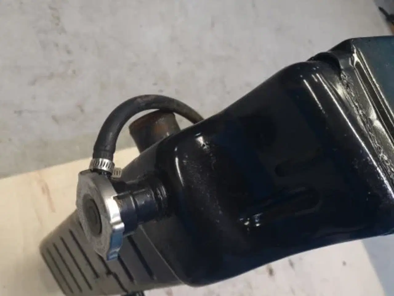 Billede 17 - New Holland / Ford  G190 /8770 Køler 86012173