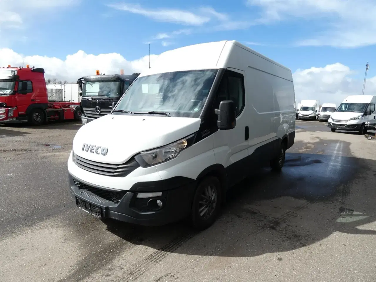Billede 4 - Iveco Daily 35S18 12m3 3,0 D 180HK Van 8g Aut.