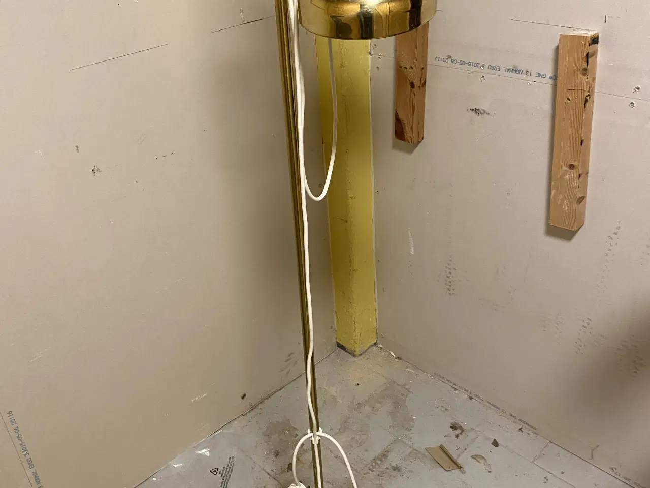 Billede 3 - Standerlampe ukendt materiale
