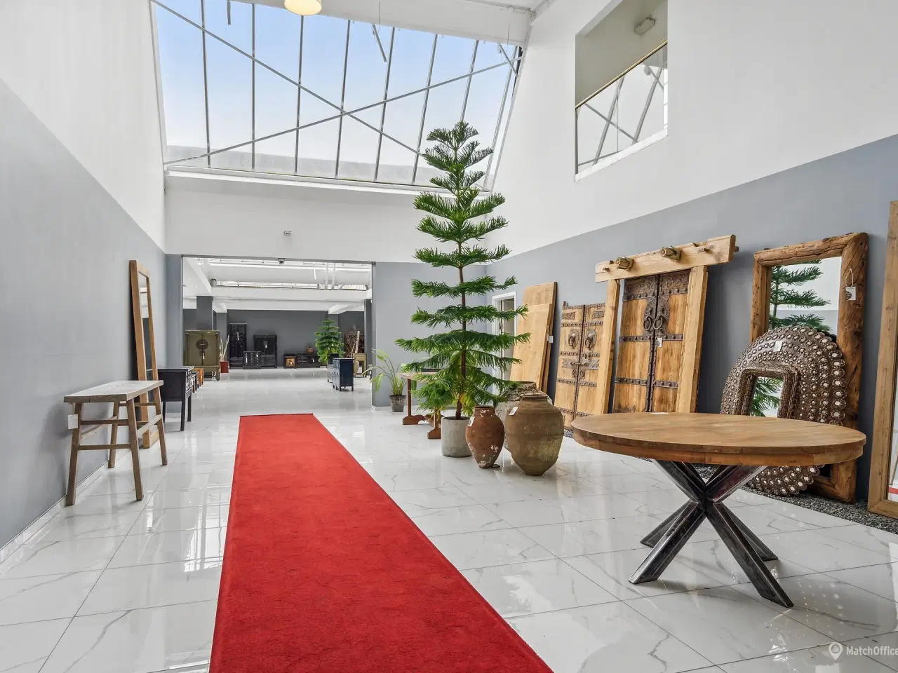 Billede 18 - Renoveret lejemål i en fabriksbygning med tilhørende stor parkeringsplads