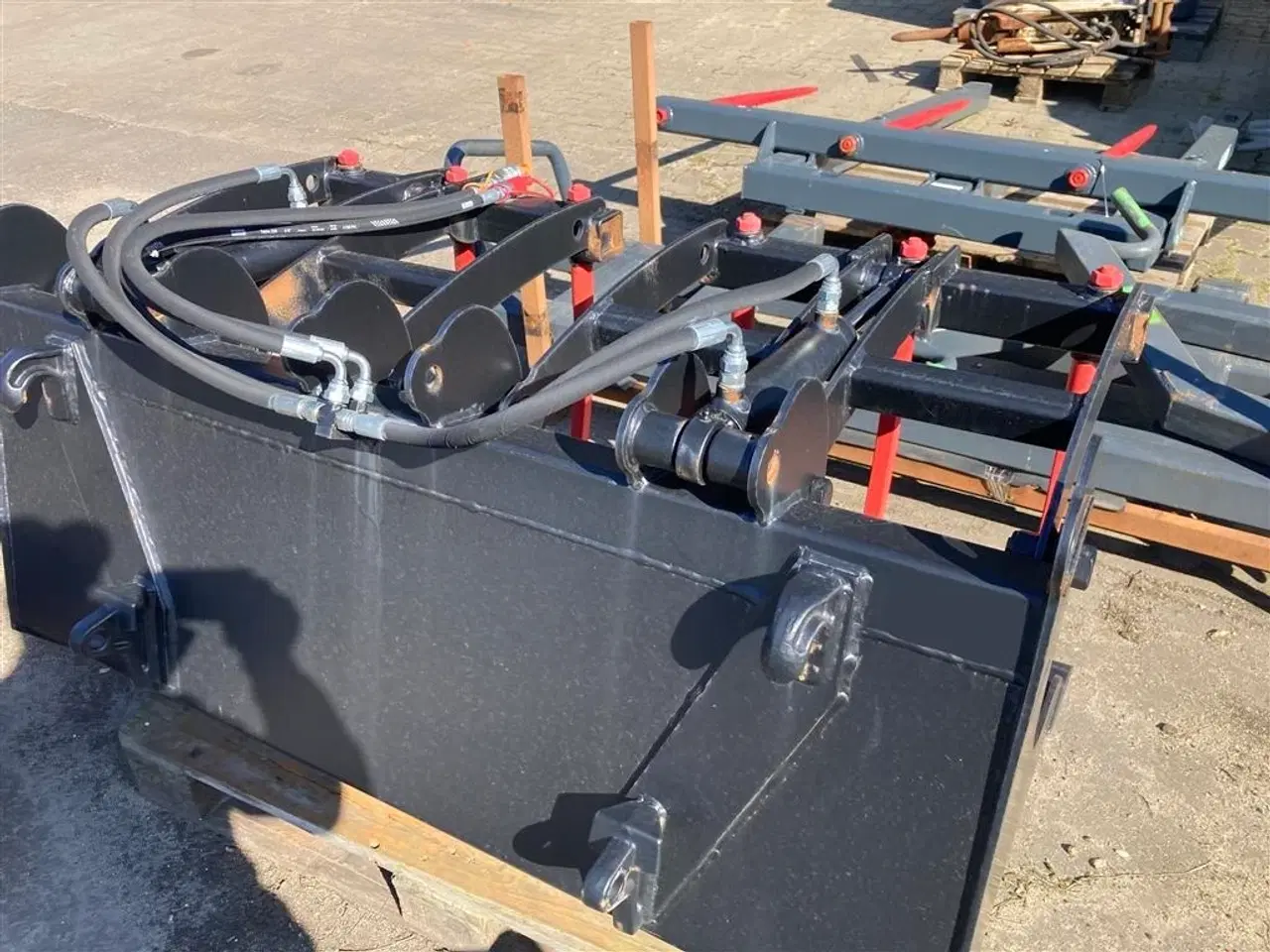 Billede 5 - MO 140 cm Siloklo 2 delt overfaldsgreb monteret med euroophæng