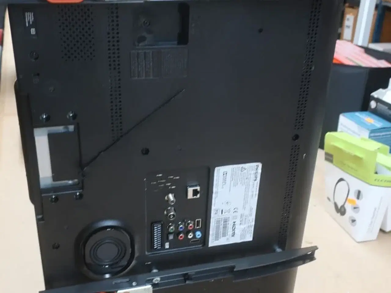 Billede 2 - Fjernsyn PHILIPS 32PFS5709/12