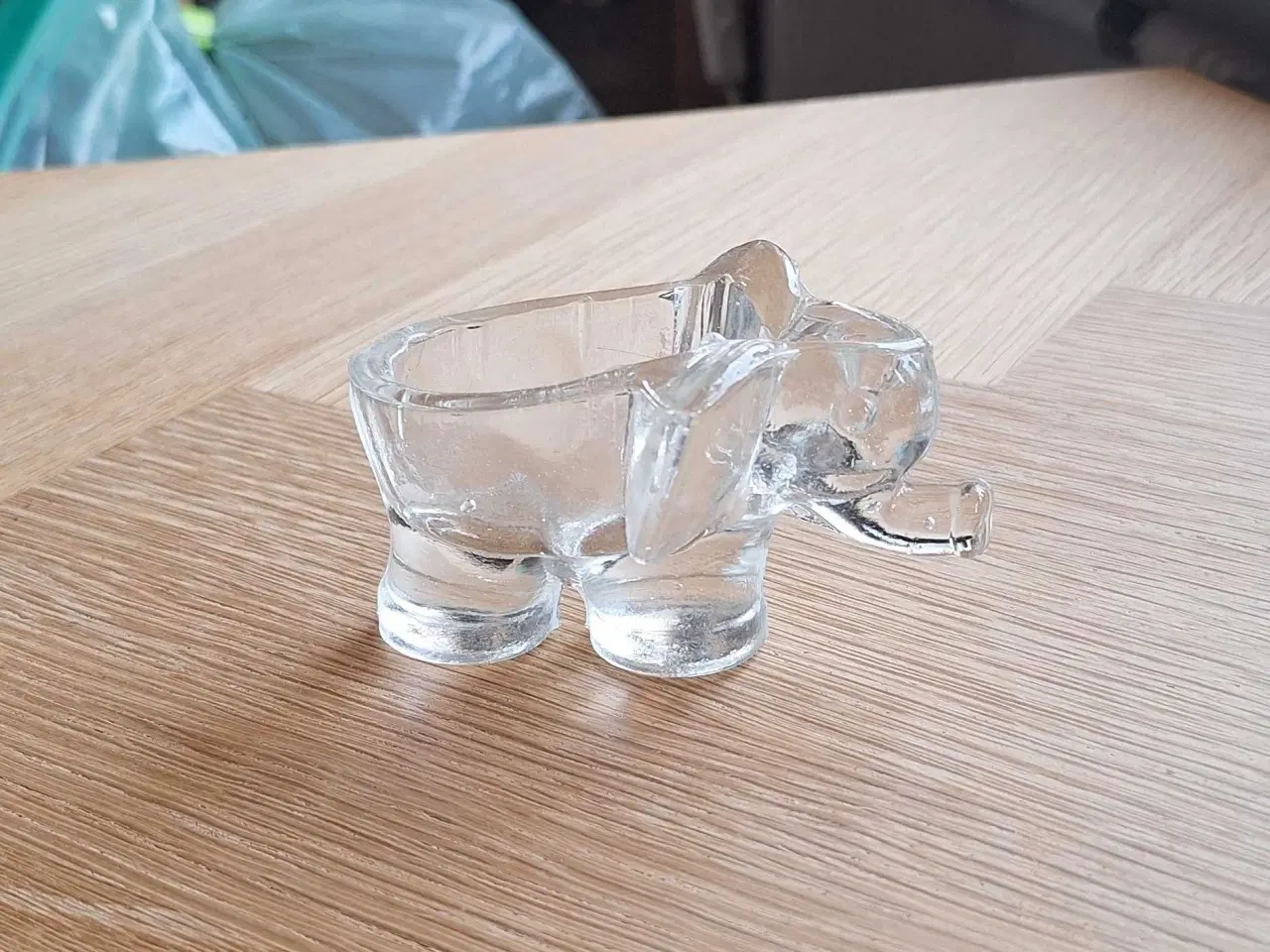 Billede 1 - Elefant saltkar 